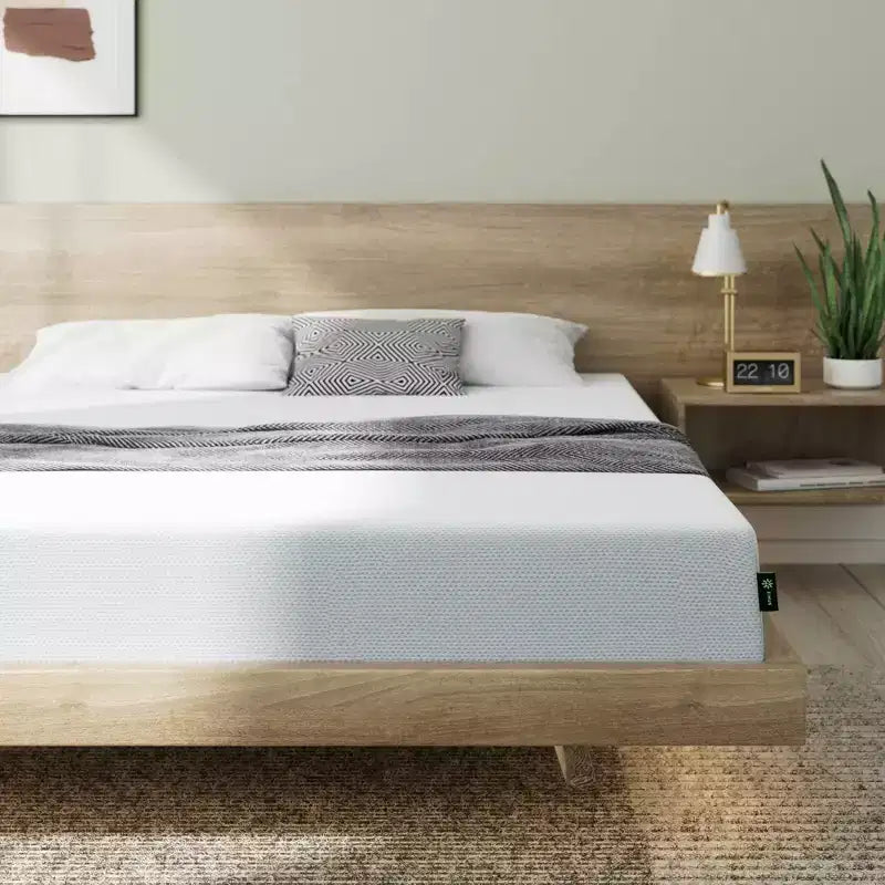 Zinus 8" Gel Memory Foam Mattress - Queen: Medium Firm, Cooling Technology, CertiPUR-US Certified, Spot Clean, 10-Year Warranty