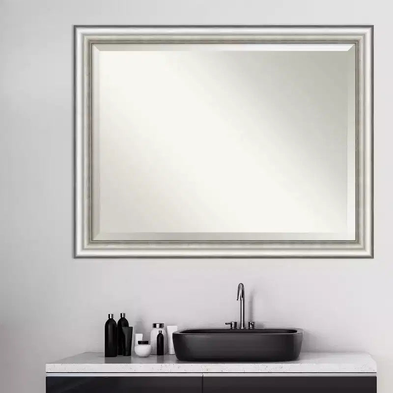 Miroir mural de salle de bain encadré en argent 45 po x 35 po - Amanti Art : Rectangle moderne, aucun assemblage requis