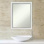 Miroir mural étroit doré Eva de 21 po x 27 po pour salle de bain - Amanti Art : Rectangulaire moderne, à fixer au mur