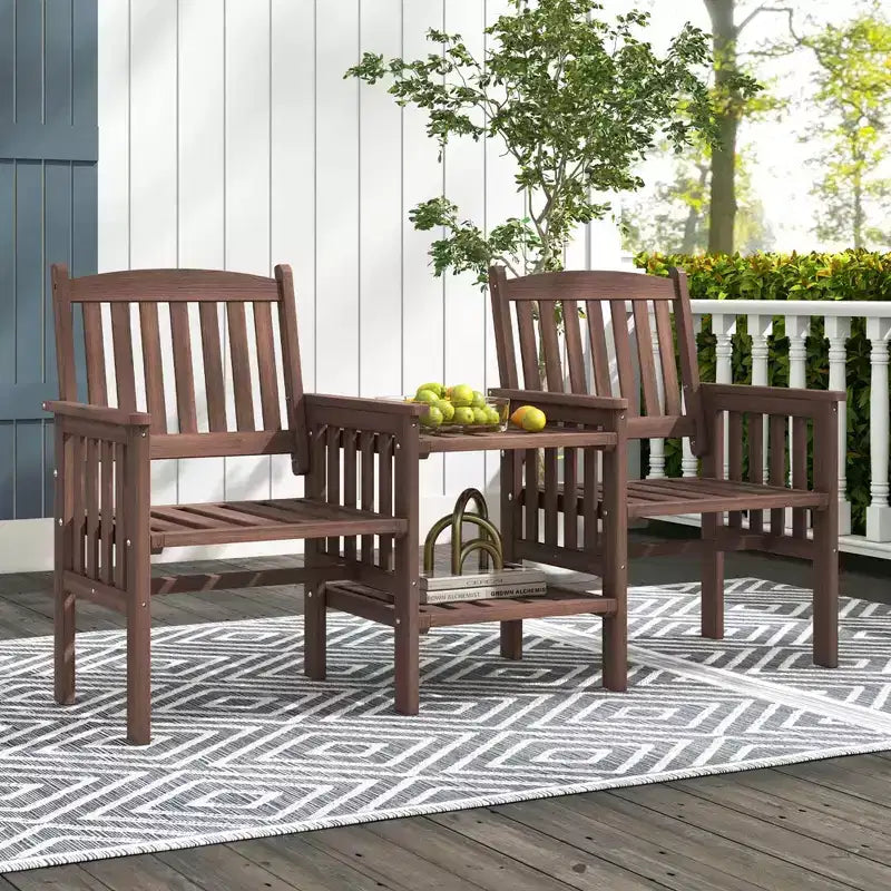 Causeuse d'extérieur Costway en bois de sapin avec table d'appoint à 2 niveaux et trou pour parasol de 5 cm marron/blanc