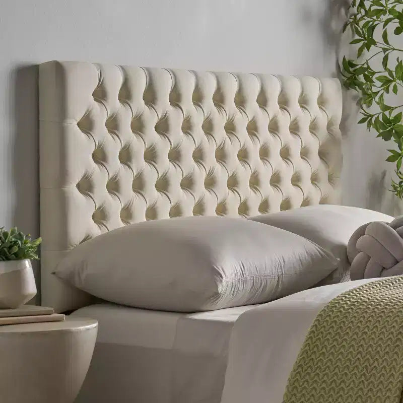 Tête de lit capitonnée réglable pour grand lit GDFStudio Brunet Contemporary