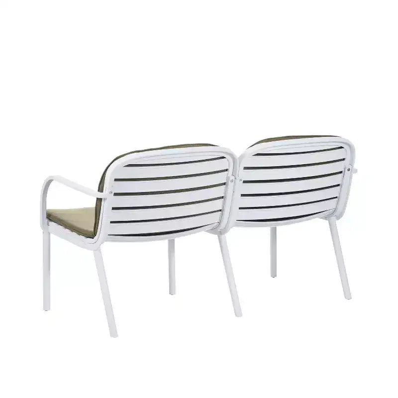 Christopher Knight Home Gunda Ensemble de salon de jardin moderne 3 pièces avec causeuse et fauteuil en polypropylène