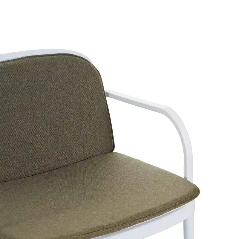 Christopher Knight Home Gunda Ensemble de salon de jardin moderne 3 pièces avec causeuse et fauteuil en polypropylène