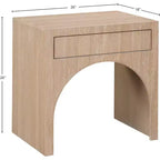 Meridian Furniture, Table de nuit August