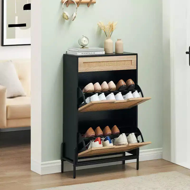Meuble de rangement pour chaussures avec 2 portes abattantes et tiroirs, organisateur de chaussures en rotin naturel avec pieds en métal et étagère réglable, sur pied pour entrée