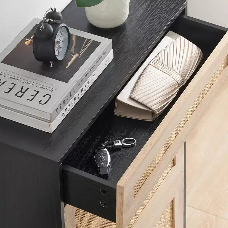 Meuble de rangement pour chaussures avec 2 portes abattantes et tiroirs, organisateur de chaussures en rotin naturel avec pieds en métal et étagère réglable, sur pied pour entrée