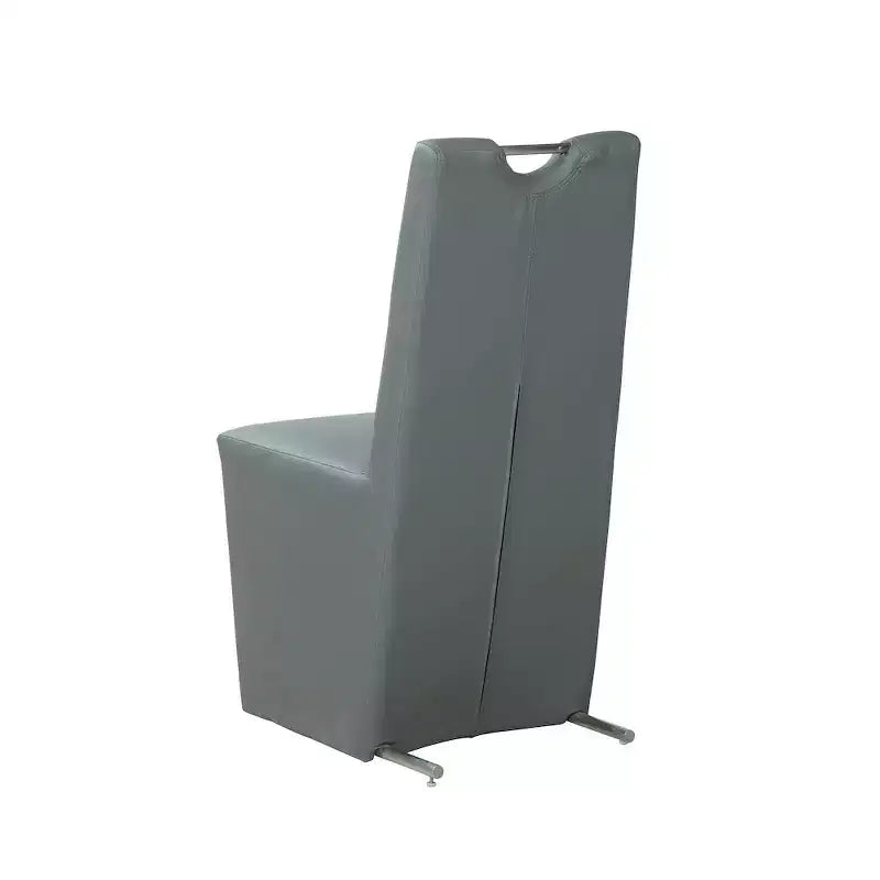 Chintaly Imports, chaise d'appoint contemporaine rembourrée à dossier-poignée