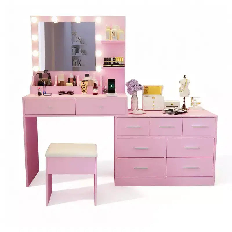 Grande coiffeuse grise avec lumières