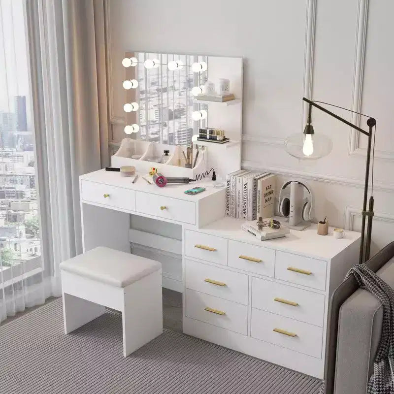 Grande coiffeuse grise avec lumières