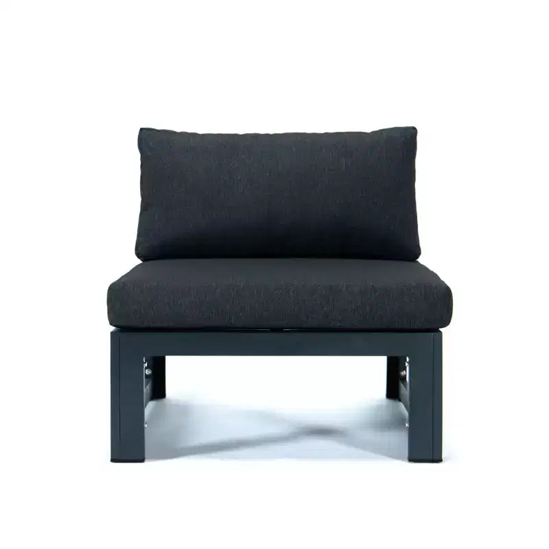 LeisureMod Chelsea Ensemble de 5 pièces de patio d'extérieur avec table basse – Structure en aluminium noir, coussins, résistant aux intempéries