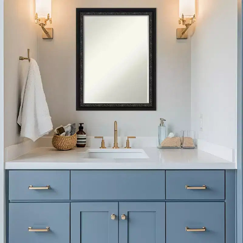 Amanti Art Downton Miroir mural de salle de bain en bois biseauté noir 27,5 x 21,5 po