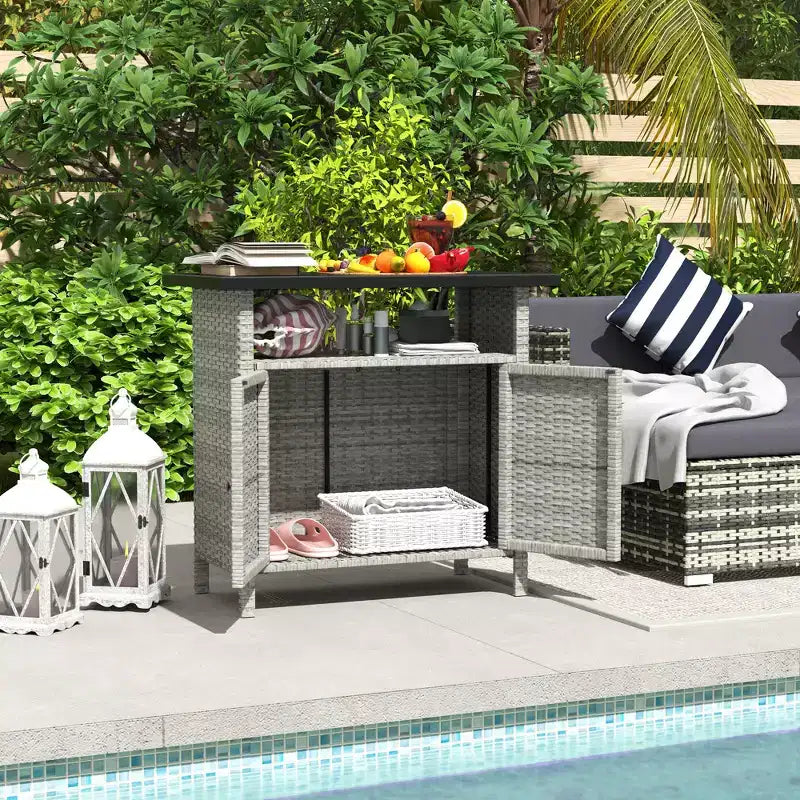 Armoire de rangement extérieure en osier avec deux portes et étagère pour le rangement de serviettes de piscine