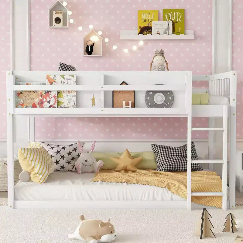 Lit superposé simple en bois massif Okak avec étagères de rangement et échelle, cadre de lit contemporain pour chambre à coucher, chambre d'enfant