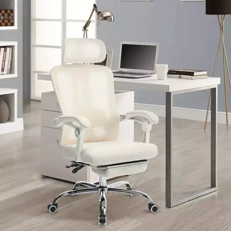 Chaise de bureau ergonomique à dossier haut avec dossier en maille, repose-pieds rétractable, appuie-tête et support lombaire réglables, grande chaise d'ordinateur à roulettes, beige
