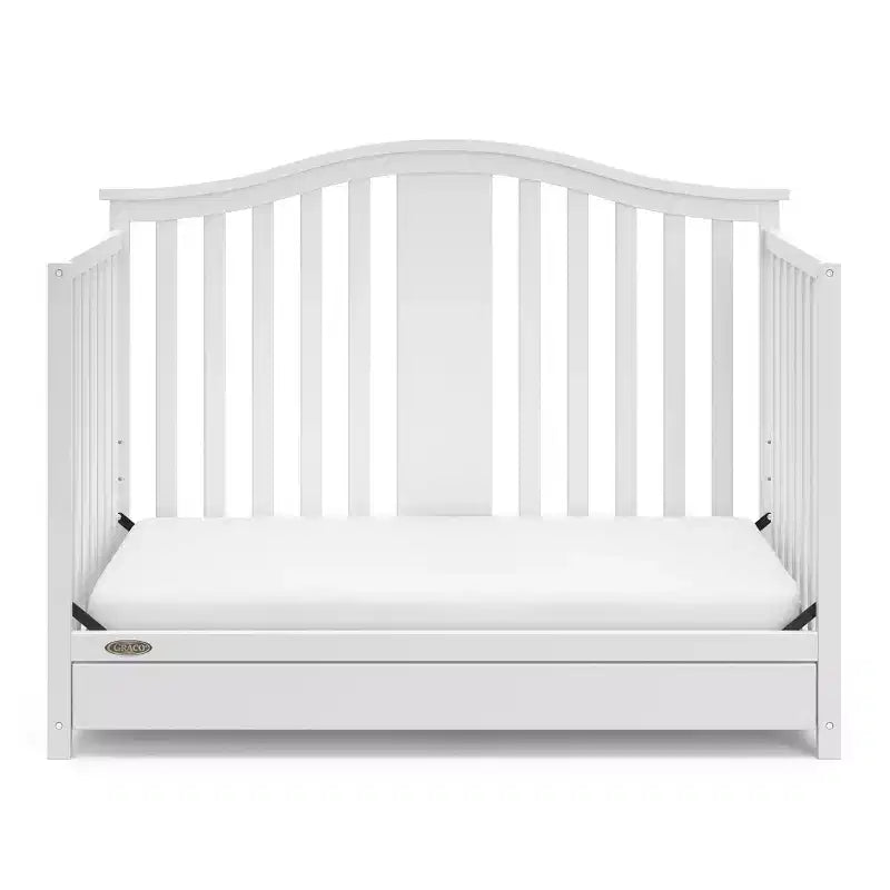 Graco Solano 4-in-1 Convertible Crib with Drawer