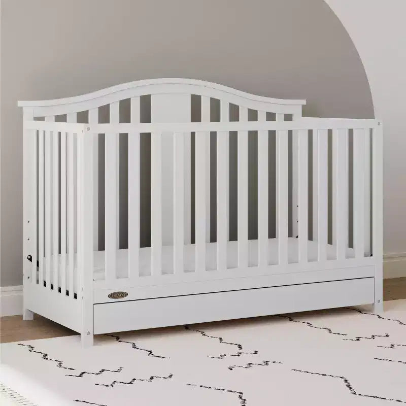 Graco Solano 4-in-1 Convertible Crib with Drawer