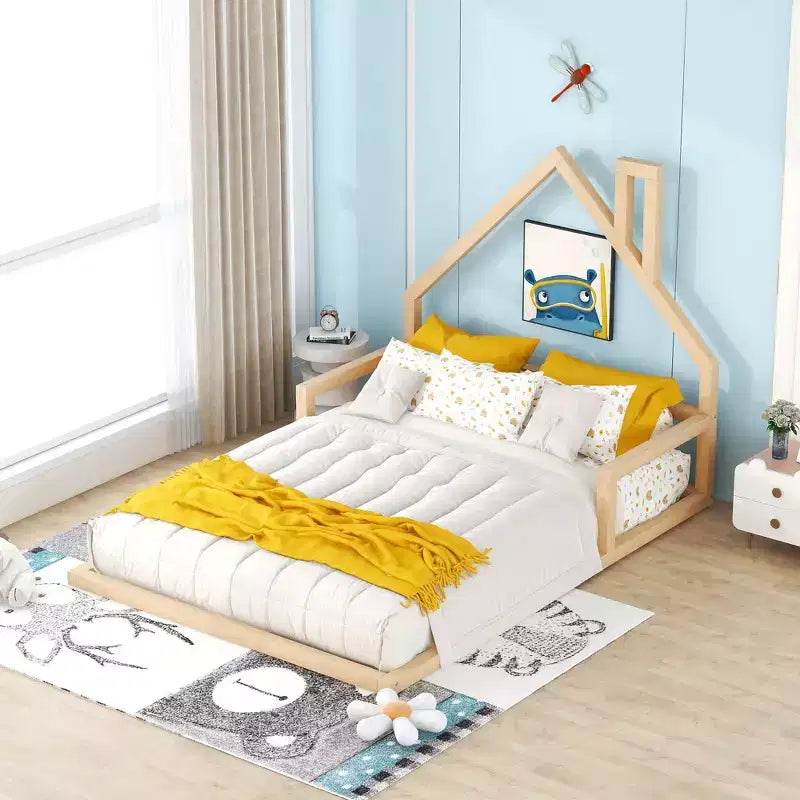 Lit au sol pour enfants en bois robuste, taille double, tête de lit en forme de chalet avec cheminée, cadre de lit pour tout-petits, aucun sommier tapissier requis, lit plateforme en bois