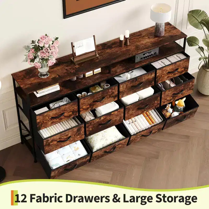 Commode longue de 63 po avec 12 tiroirs, meuble TV pour téléviseurs de 55/65/70 po, meuble TV commode en tissu pour chambre à coucher et salon, commode avec étagères ouvertes