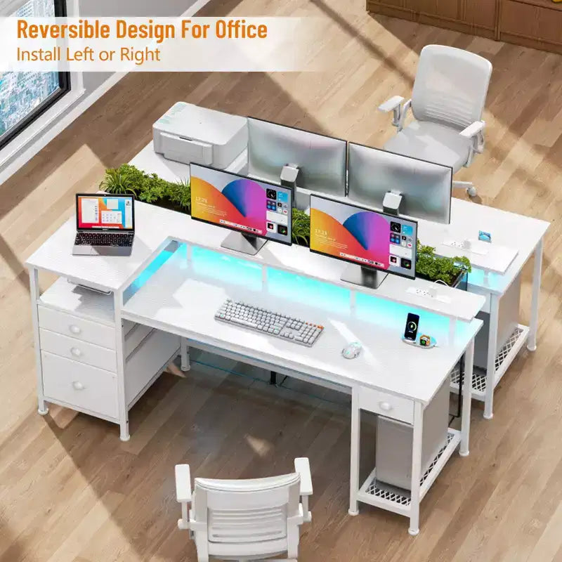 Bureau d'ordinateur blanc de 152 cm avec station de charge, bureau de jeu avec lumières LED, 4 tiroirs, classeur de rangement, table de travail pour bureau à domicile, étude moderne de chambre.