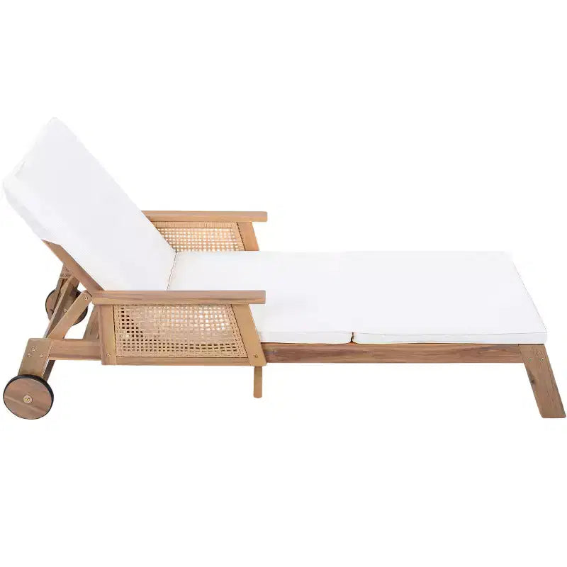 Christopher Knight Home Minho Ensemble moderne 3 pièces de transats de jardin en acacia et table à lattes avec accoudoir en osier