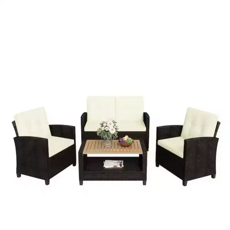 Ensemble de conversation de patio extérieur en osier tout temps 4 pièces avec coussins beiges et table en bois d'acacia