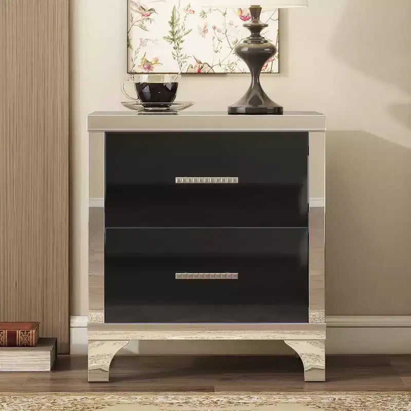 Table de chevet 2 tiroirs élégante, moderne, laquée brillante avec accents de miroirs pour chambre à coucher ou salon
