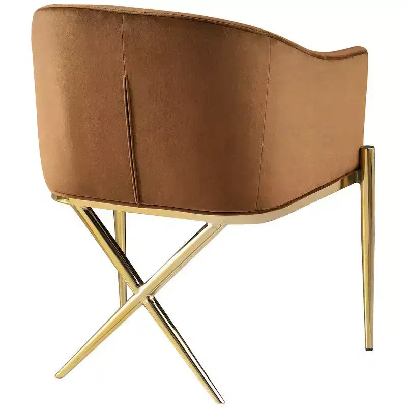 Chaise de salle à manger en velours Meridian Furniture Xavier Saddle