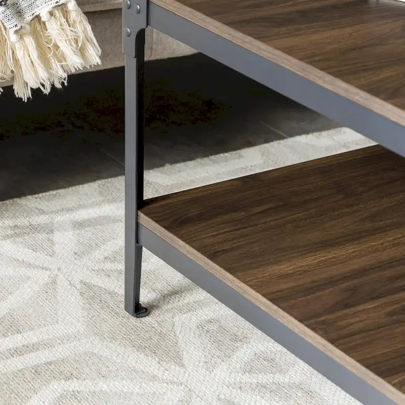 Table basse d'angle en fer Middlebrook Witten 46 pouces