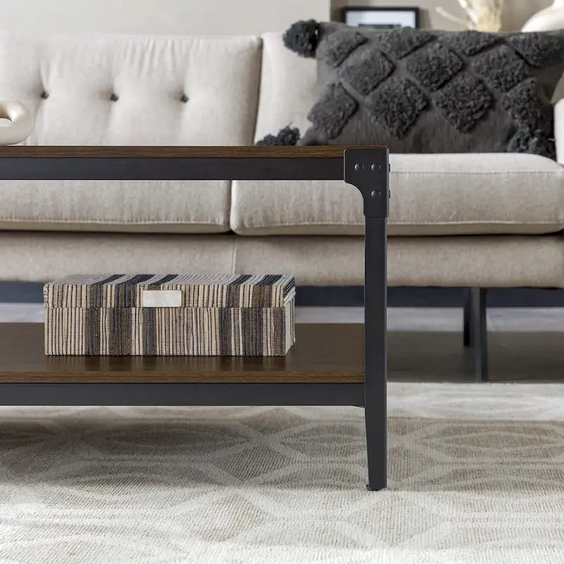 Table basse d'angle en fer Middlebrook Witten 46 pouces