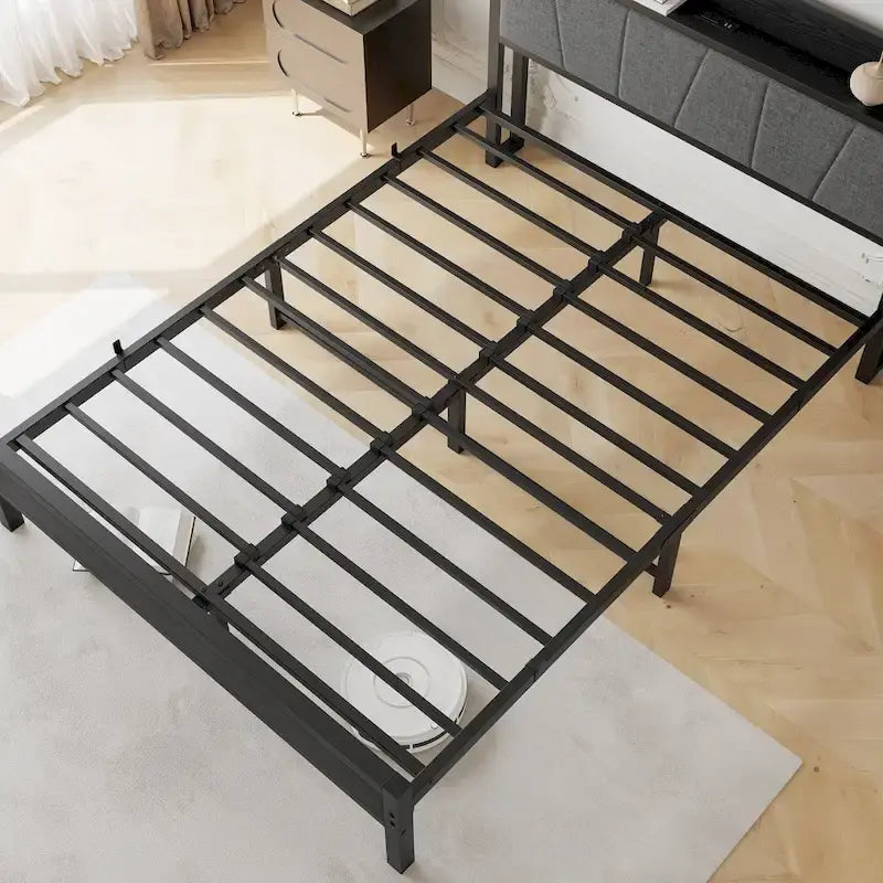 Lit plateforme Queen avec tête de lit de rangement et ports USB