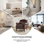 Fauteuil Gianluigi en similicuir végane de transition avec clous décoratifs et pieds en bois massif pour la chambre et le salon | ART OF LIVING DESIGNS