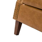 Fauteuil Gianluigi en similicuir végane de transition avec clous décoratifs et pieds en bois massif pour la chambre et le salon | ART OF LIVING DESIGNS