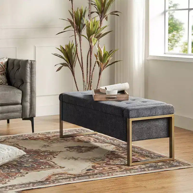 Banc de rangement Octavio 55.3 avec dessus à charnière rembourré moderne et pieds en métal|ART OF LIVING DESIGNS