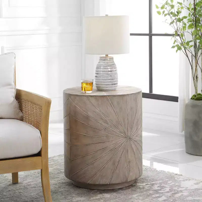 Table d'appoint en bois éclat d'étoile Uttermost Starshine 20 1/2 po, gris chaud