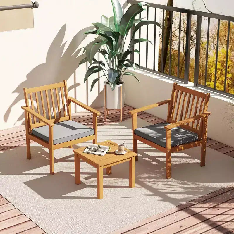 Costway Ensemble mobilier de patio 3 pièces en bois d'acacia avec chaises et table basse avec coussins souples Gris/Blanc