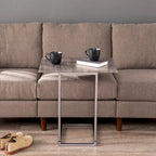 Table d'appoint en C extensible Calyer de SEI Furniture