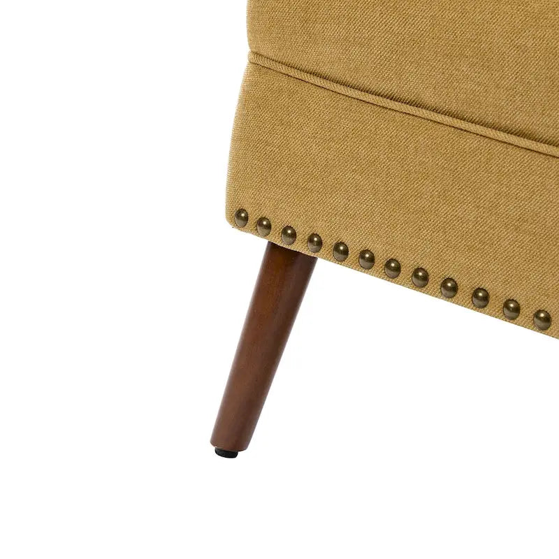 Fauteuil d'appoint Alpheus avec clous décoratifs par HULALA HOME