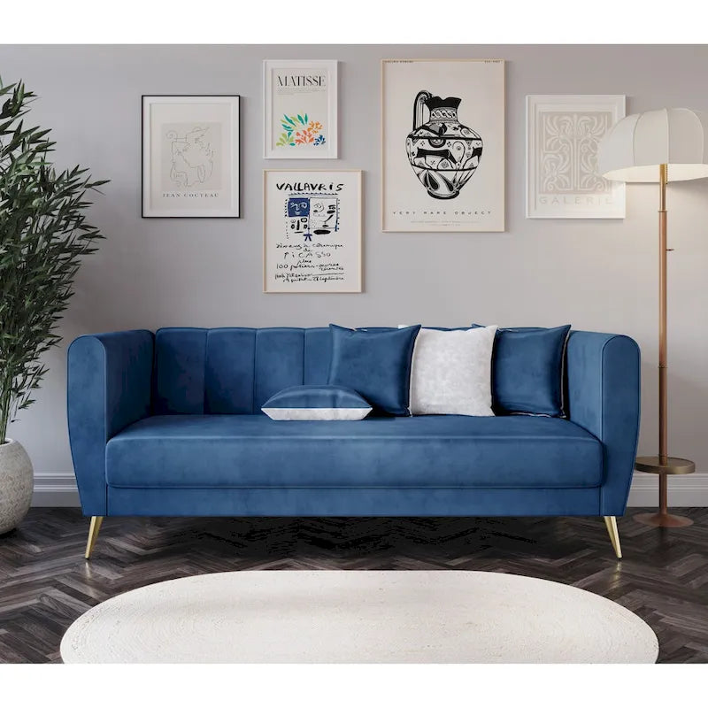 Canapé 3 places à accoudoirs évasés en velours Scarlett avec 4 coussins décoratifs