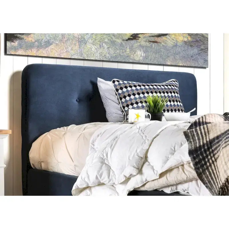 Furniture of America Celene Mid-century Modern Queen Fabric Platform Bed