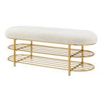 Banc en tissu frisly et peau de mouton avec étagère