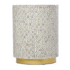 Table d'appoint en nacre avec base dorée et motifs géométriques - Blanc, Gris ou Noir - Roche River Decor