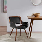 Chaise de salle à manger en similicuir de style milieu de siècle Carson Carrington Kjerringvag avec pieds en métal