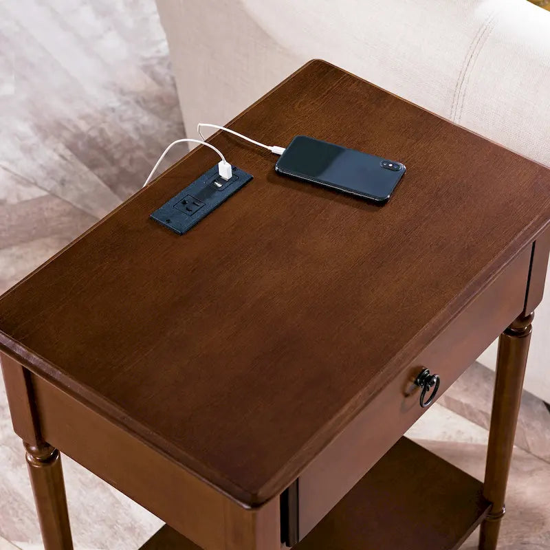 Table de chevet avec tiroir et station de charge, style côtier