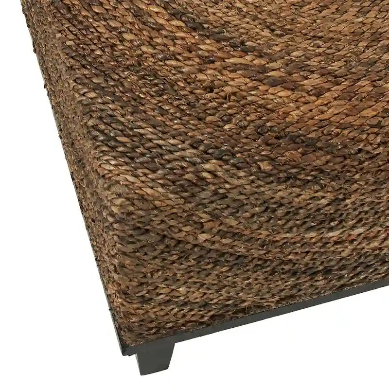 Table basse en abaca tressé par East at Main