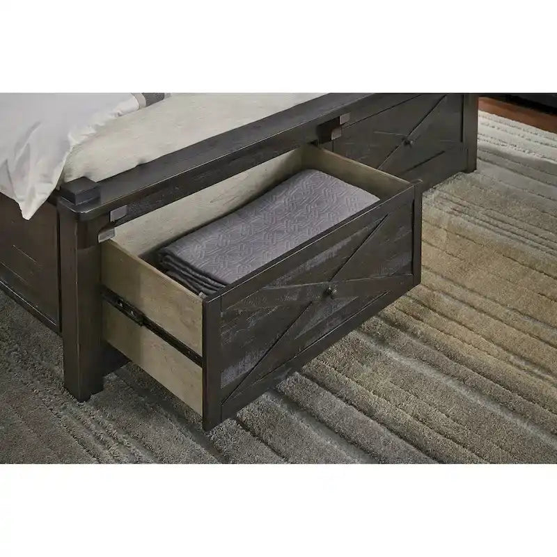 Collection de chambre à coucher 6 pièces Sharla en bois massif Simply Solid avec rangement