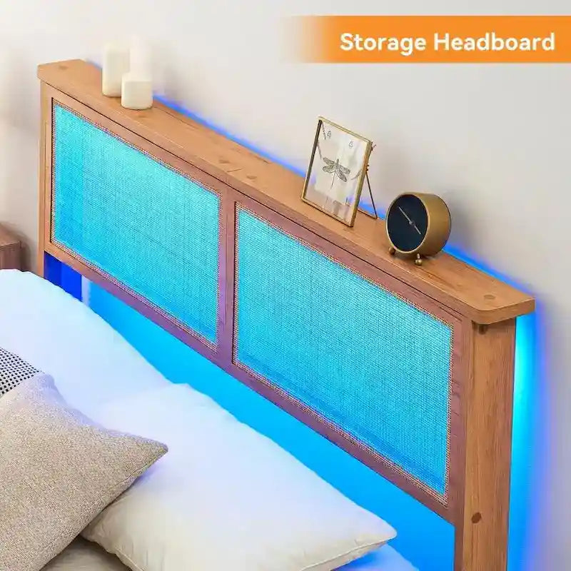 Cadre de lit plateforme moderne en bois avec tête de lit carrée en rotin naturel et lumières LED
