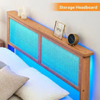 Cadre de lit plateforme moderne en bois avec tête de lit carrée en rotin naturel et lumières LED
