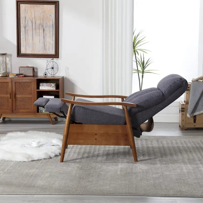 Fauteuil à accoudoirs en bois