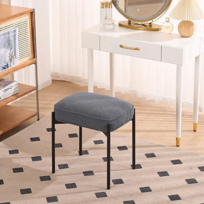 Repose-pieds ottoman rectangulaire capitonné en sherpa agneau