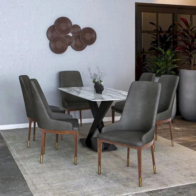 Chaise de salle à manger en cuir rembourrée avec cadre en bois d'hévéa, chaise d'appoint à dossier haut et pieds à accents dorés pour salon